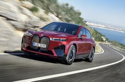 iX xDrive40 Atelier